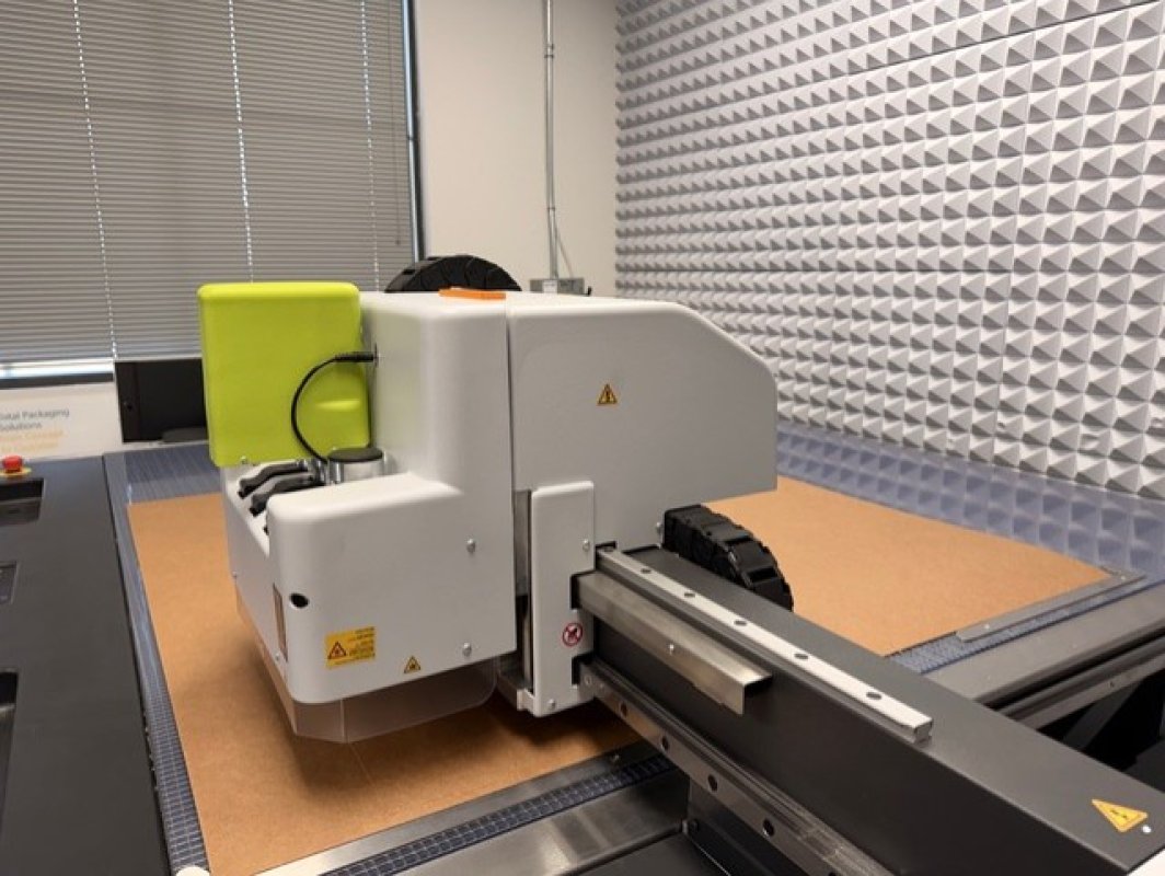 2018 Kongsberg X20 - Sample Maker Table