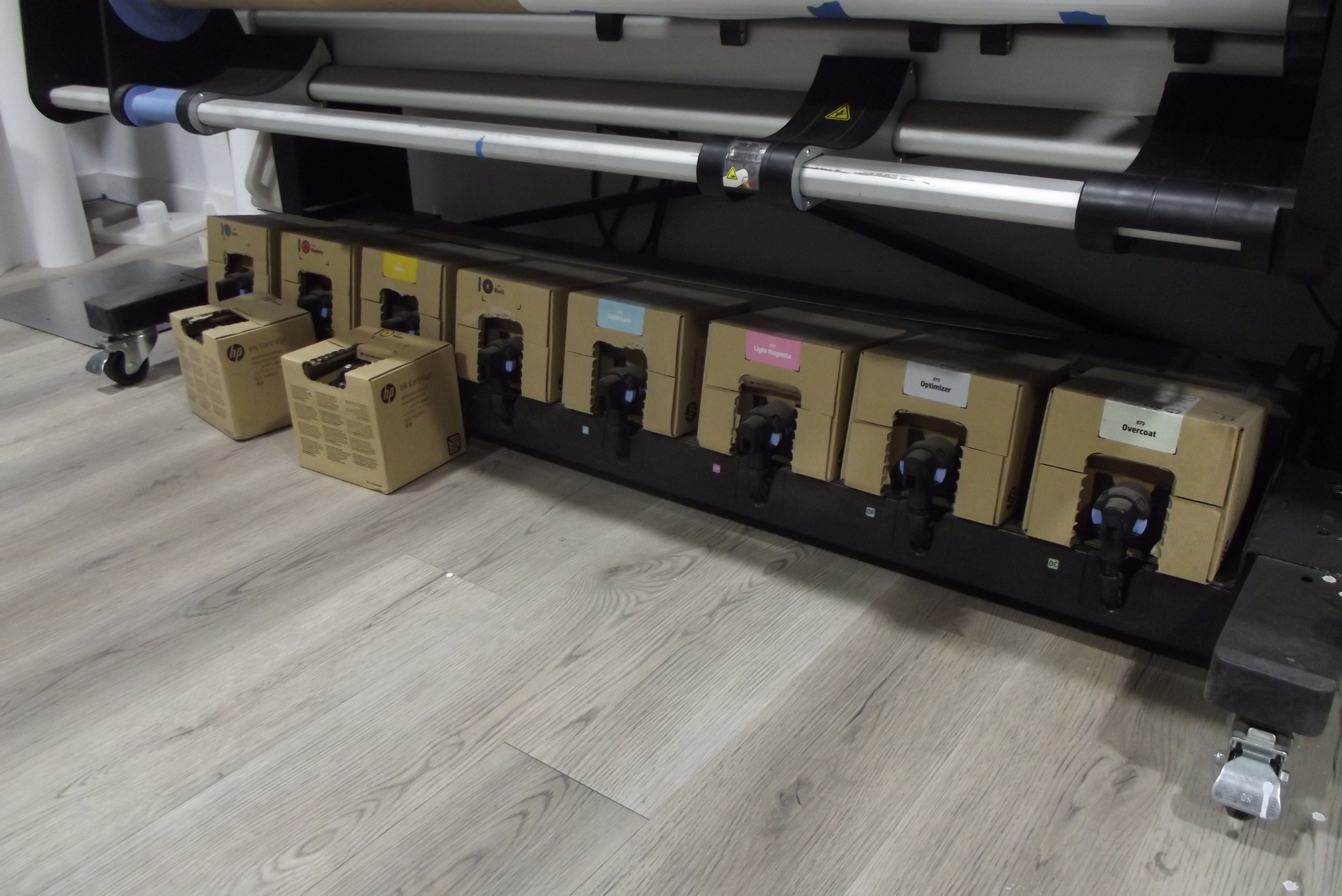 2021 Hewlett-Packard 800 W