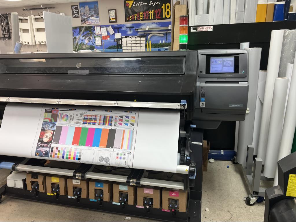 2016 Hewlett-Packard Latex 570