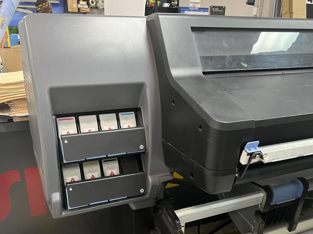 2016 Hewlett-Packard Latex 570