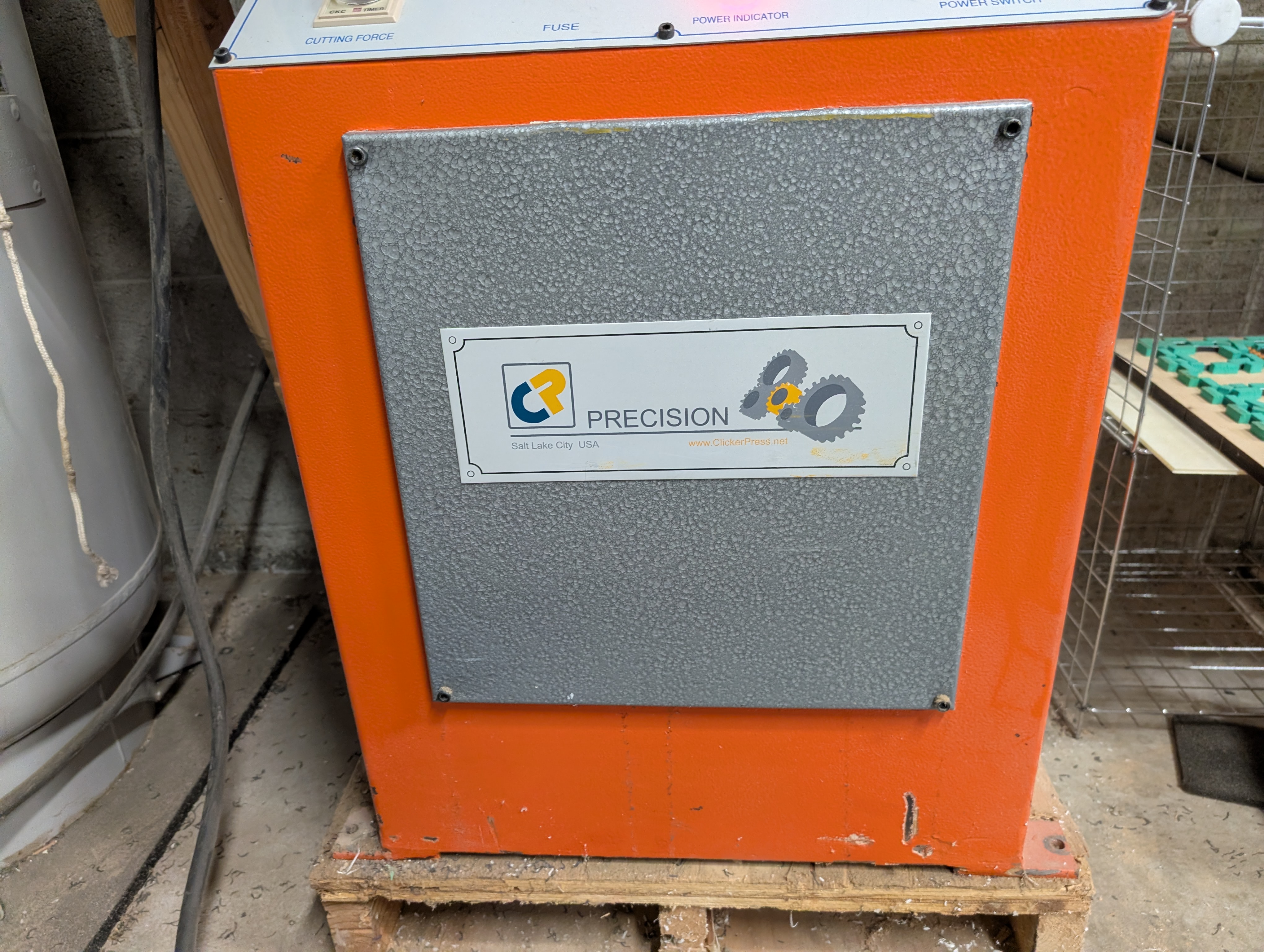 2015 ClickerPress 10 ton dye cutter