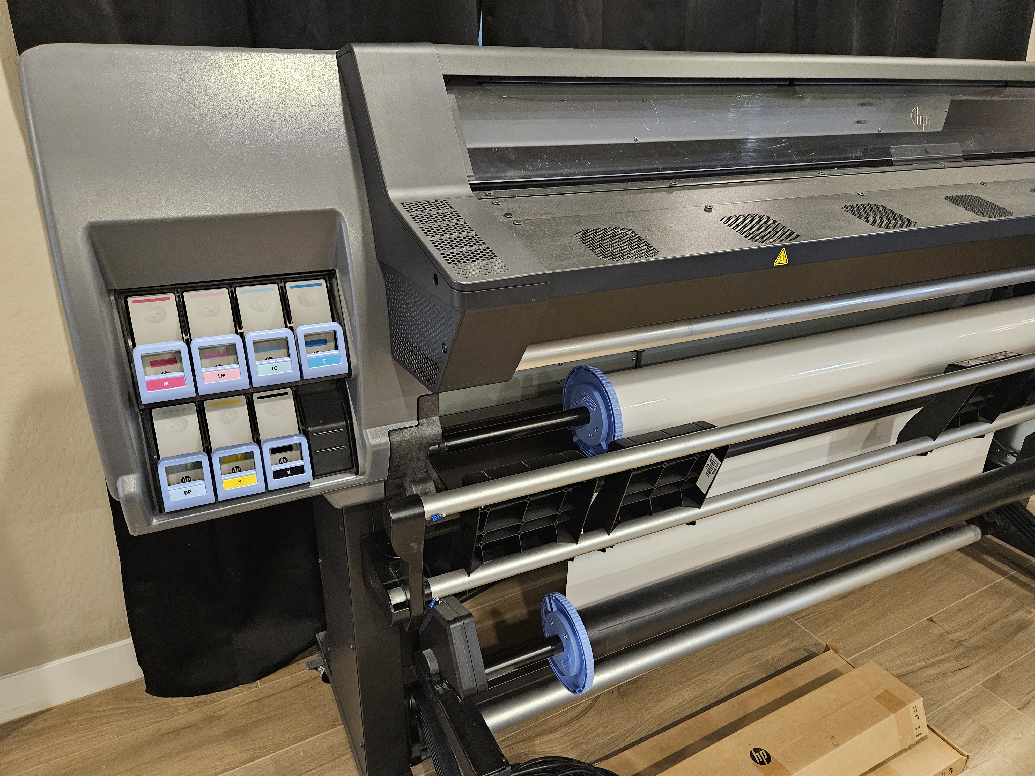 2018 Hewlett-Packard Latex 335