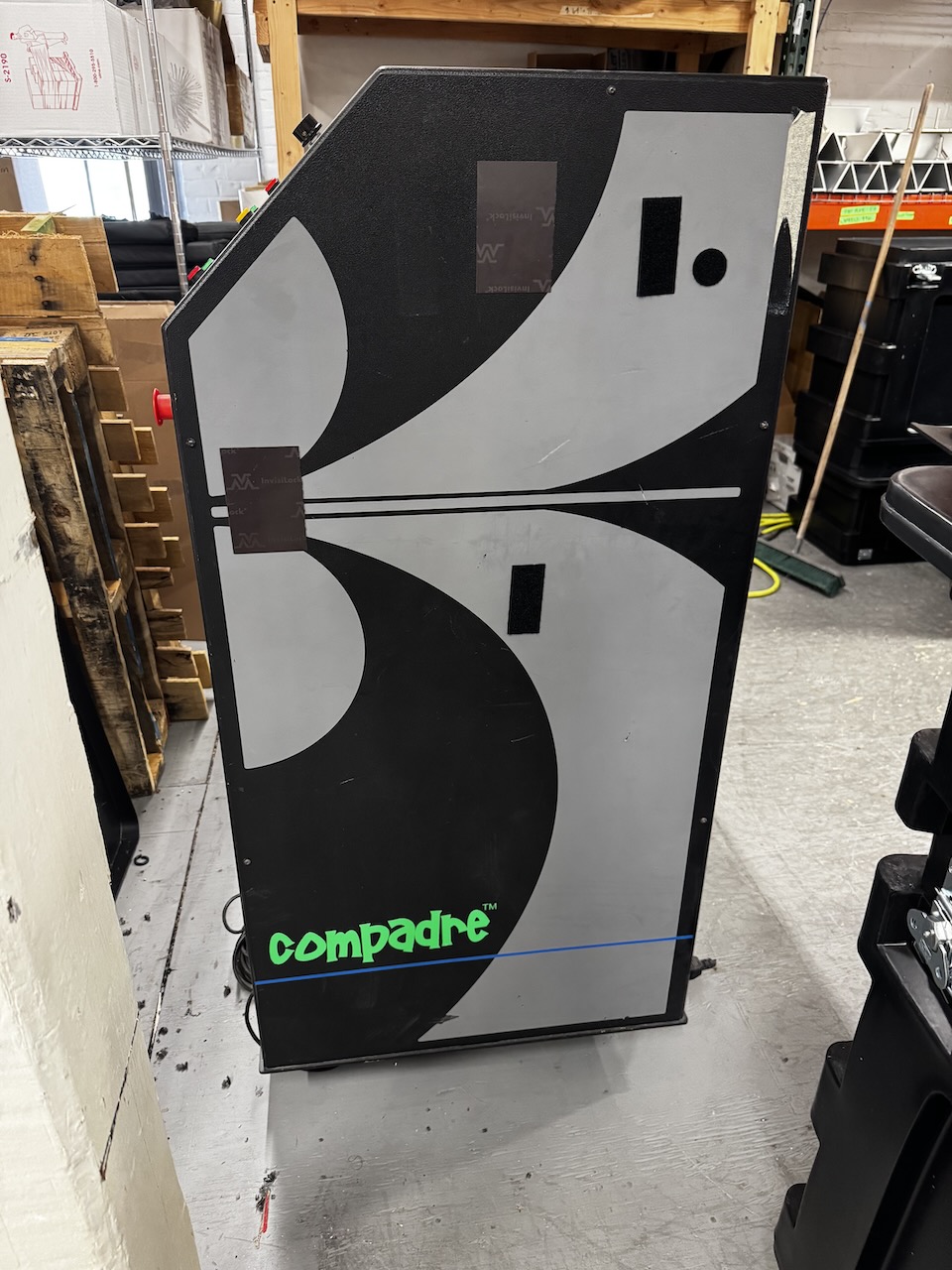 2011 AGL Compadre