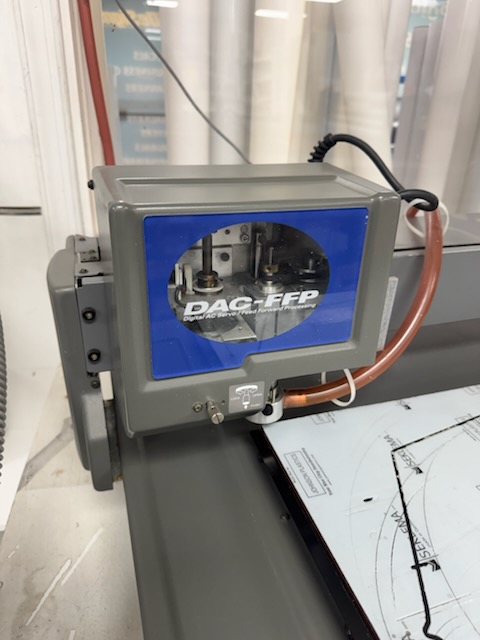 2004 Roland EGX-600 CNC Engraving Machine